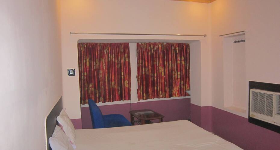 Nataraj Hotel & Boarding, Barddhaman 3